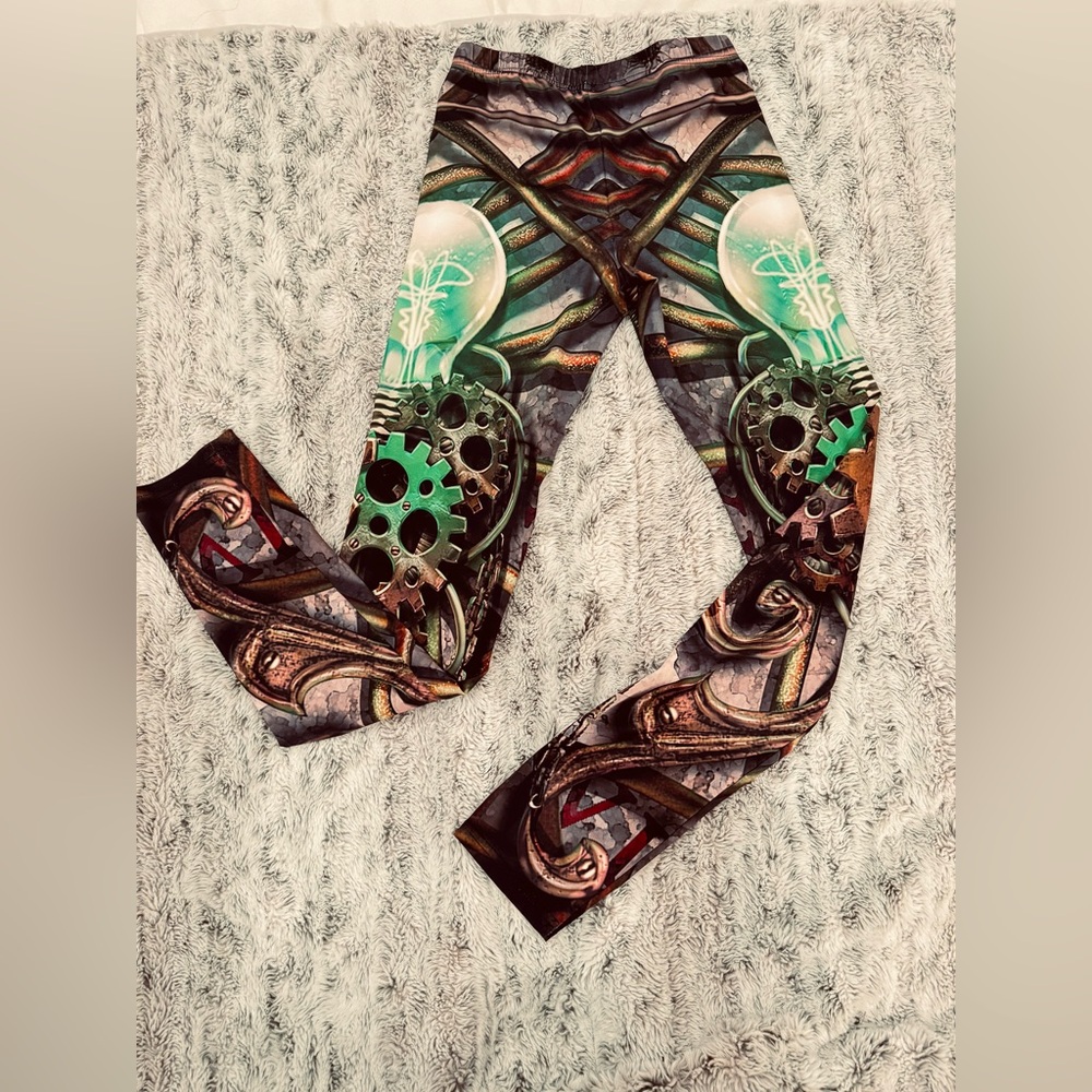 Amazon Steampunk Gear Print Leggings